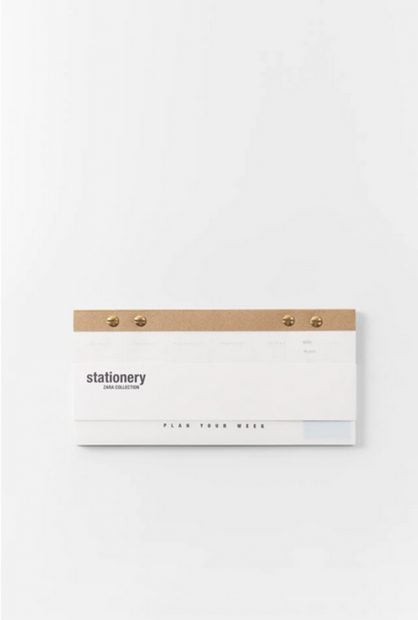 Planner semanal horizontal de 140 p&aacute;ginas./Zara