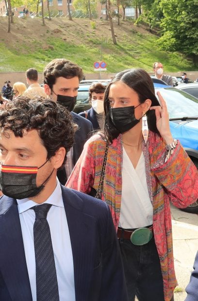 Victoria Federica con un look casual y mascarilla negra en la plaza de toros de Las Ventas -Madrid-./Gtres