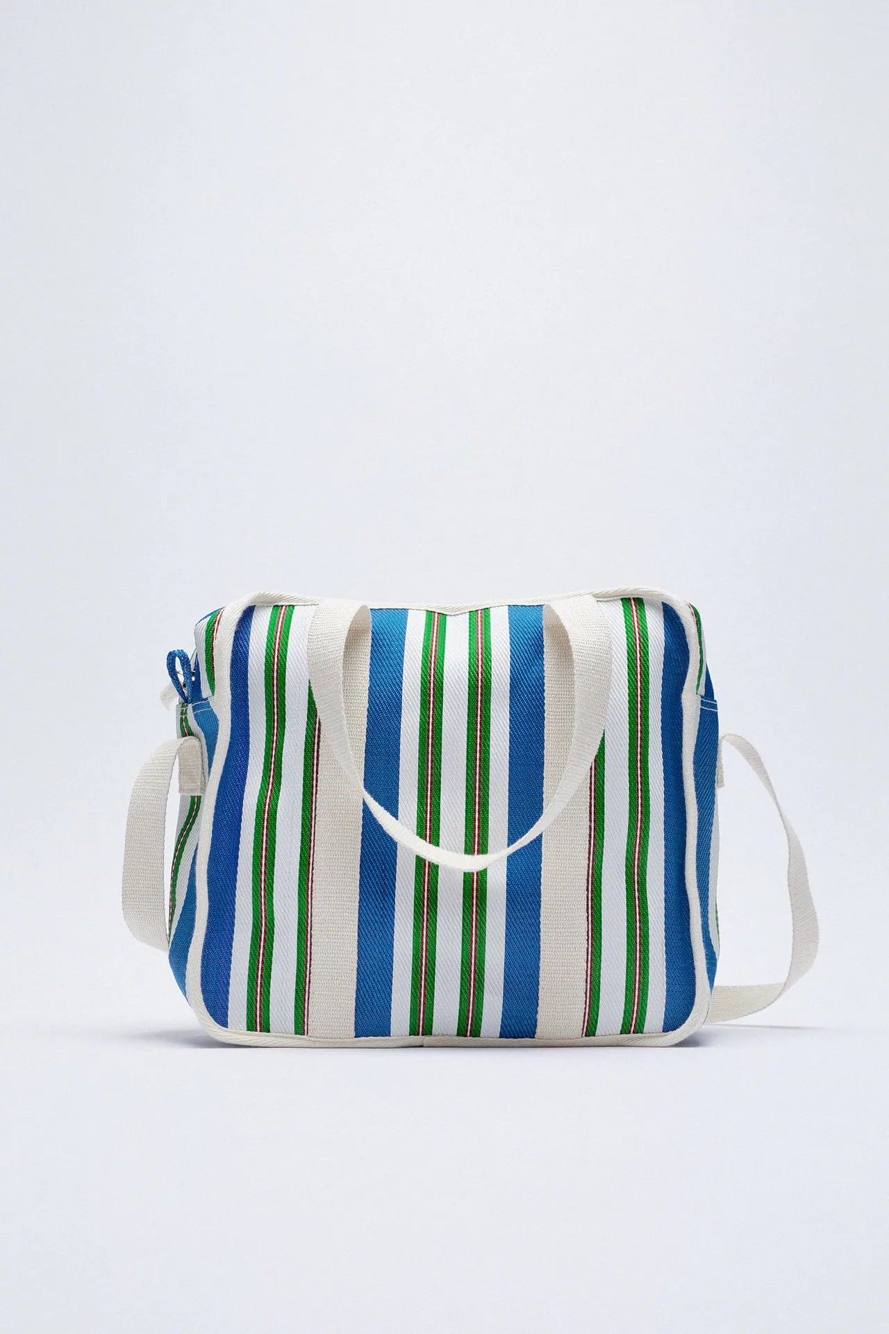 Zara clona el bolso viral de Balenciaga de 1.000 euros