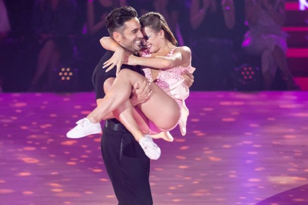 David Bustamante, Yana Olina