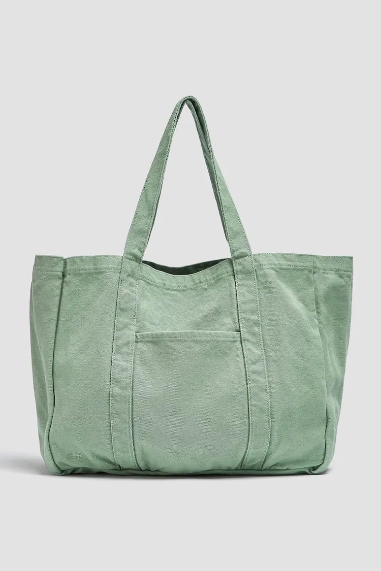 Este es el bolso personalizable y lavable m&aacute;s pr&aacute;ctico de Pull&Bear