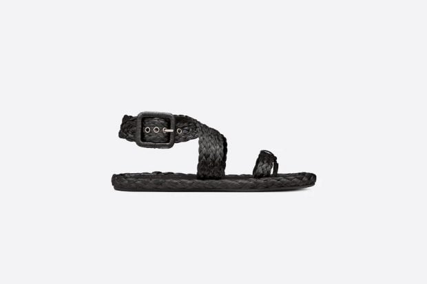 Estas sandalias de Massimo Dutti son una copia exacta de las Dior de 800 euros