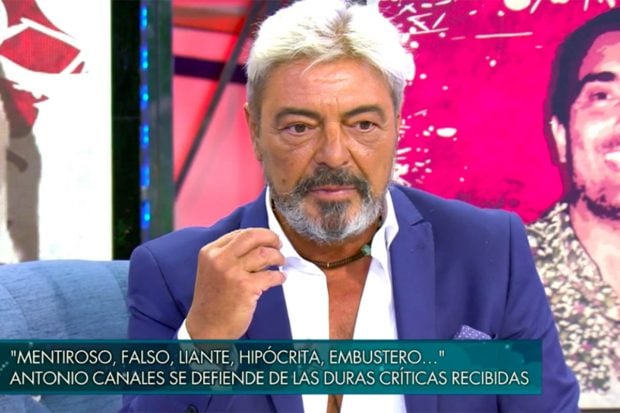 Antonio Canales relata c&oacute;mo es su relaci&oacute;n con Roc&iacute;o Carrasco y Fidel Albiac./Telecinco
