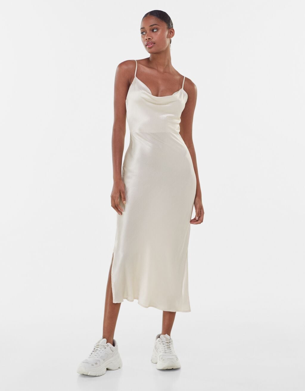 El vestido de novia m&aacute;s barato de la historia es de Bershka y vale 22 euros