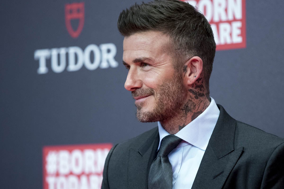 David Beckham siempre luce pegado a las últimas tendencias / Gtres