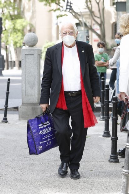 Llega el padre &Aacute;ngel, fundador de Mensajeros de la Paz./Gtres