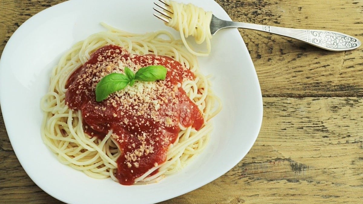 Alimentos que deberías evitar por la noche para no engordar