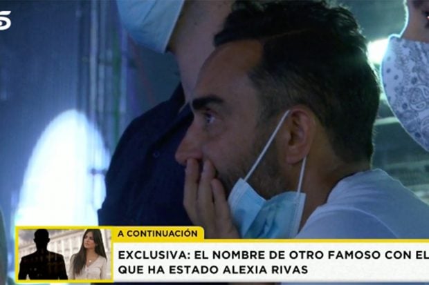 Fidel Albiac, muy emocionado en la &uacute;ltima entrevista de su mujer, Roc&iacute;o Carrasco./'Socialit&eacute;'