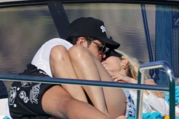 Danna Paola y &Aacute;lex Hoyer / Gtres