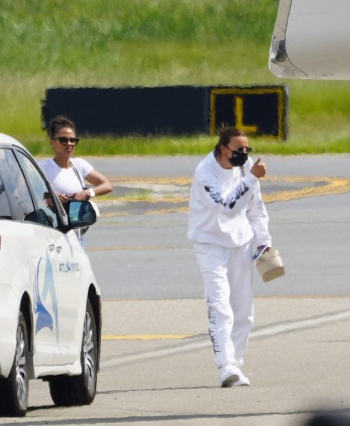 Irina Shayk en el aeropuerto de Taterboro (Nueva Jersey)./Gtres