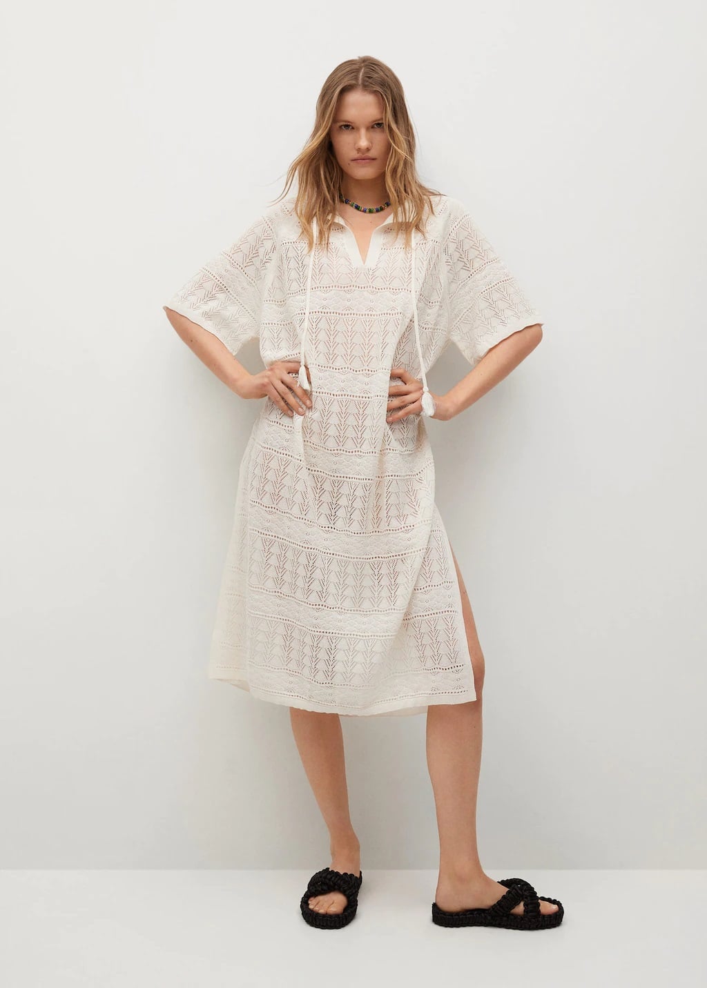Este es el vestido caft&aacute;n crochet de Mango id&eacute;ntico a un Christian Dior