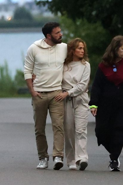 Las estrellas de Hollywood han retomado una relaci&oacute;n que dejaron atr&aacute;s hace m&aacute;s de 17 a&ntilde;os. Ambos han lucido un 'look' muy similar donde el color nude ha sido el protagonista./Gtres