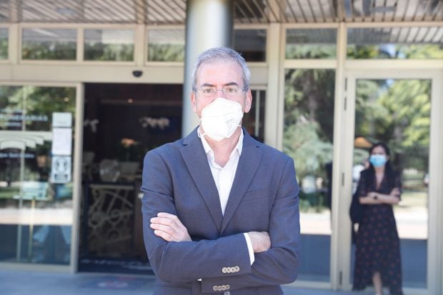 El hijo de Tico Medina, en el tanatorio para despedir a su padre / Gtres