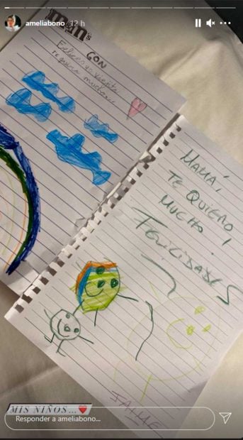 Los hijos de Amelia Bono le han felicitado el cumplea&ntilde;os con cari&ntilde;osos mensajes escritos en estas notas / Gtres