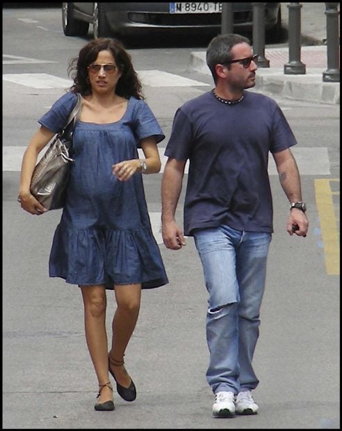 Toni Acosta y Jacobo Martos estuvieron juntos m&aacute;s de una d&eacute;cada. Fruto de su romance nacieron sus dos hijos. A d&iacute;a de hoy mantienen una excelente relaci&oacute;n./Gtres