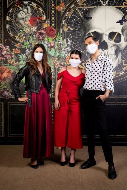Carla Vigo durante un evento en Madrid. Para la ocasi&oacute;n, se enfund&oacute; en un mono rojo con detalles de volantes en la parte superior del dise&ntilde;o./Gtres
