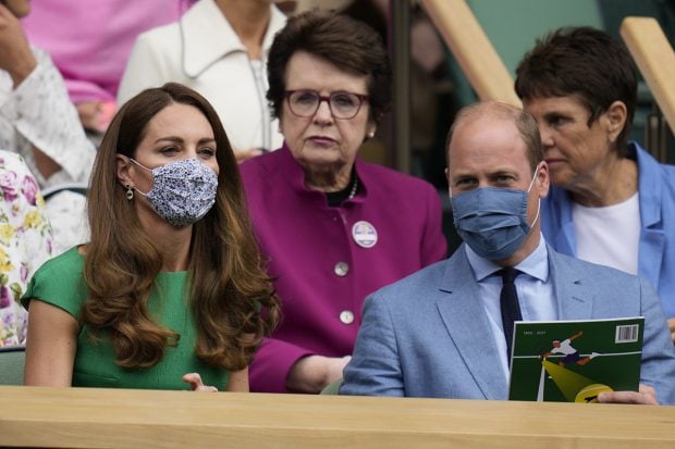 Kate Middleton y el pr&iacute;ncipe Guillermos, juntos viendo la final femenina de tenis en Wimbledon./Gtres