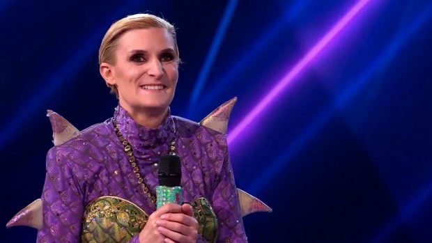 Mar&iacute;a Zurita Mask Singer