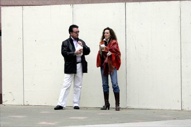Roc&iacute;o Carrasco y Jos&eacute; Ortega Cano en Houston -Estados Unidos- mientras Roc&iacute;o Jurado realizaba su tratamiento contra el c&aacute;ncer de p&aacute;ncreas que padec&iacute;a./Gtres 