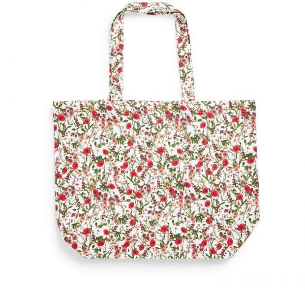 Los accesorios de verano de Primark que vas a querer porque valen menos de 6 euros