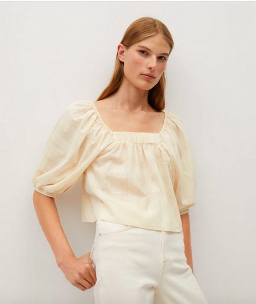 Blusa de Mango Outlet por 17.99 euros./Mango Outlet