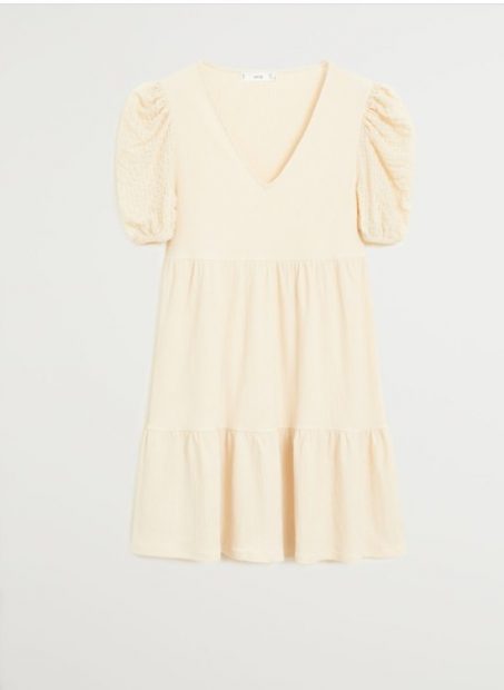 El vestido de Leonor y otros 5 vestidos en oferta en Mango Outlet por 8 euros