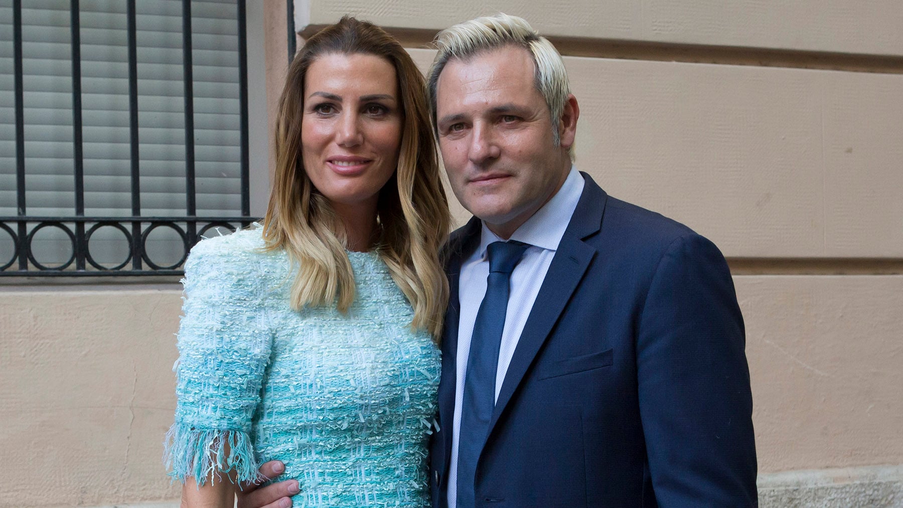 Santiago Ca&ntilde;izares y Mayte Garc&iacute;a durante la comunion de su hija Sof&iacute;a Ca&ntilde;izares Garc&iacute;a en Valencia 11/05/2019