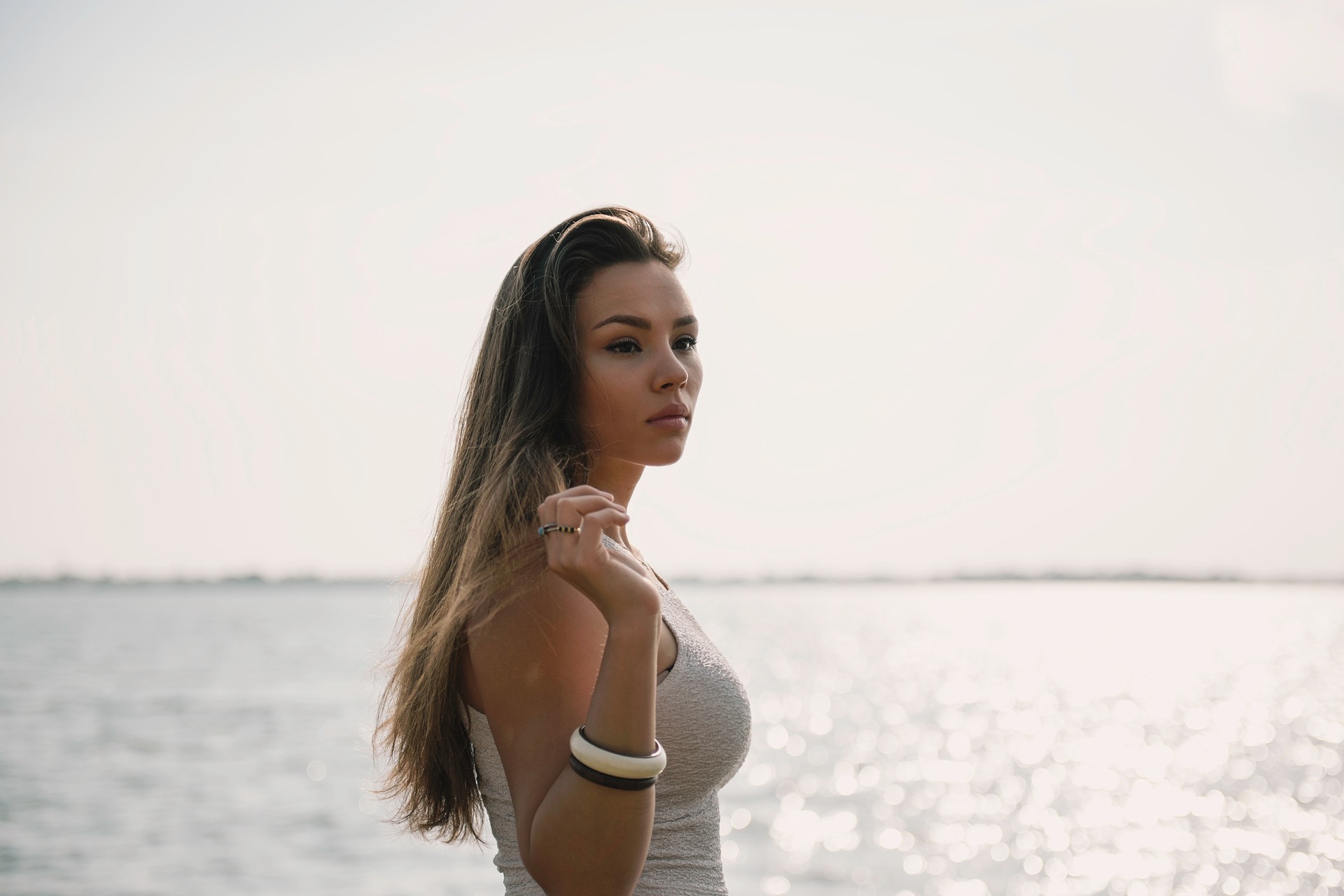 Los 6 tips que debes aplicar para tener una melena de infarto tras un día de playa