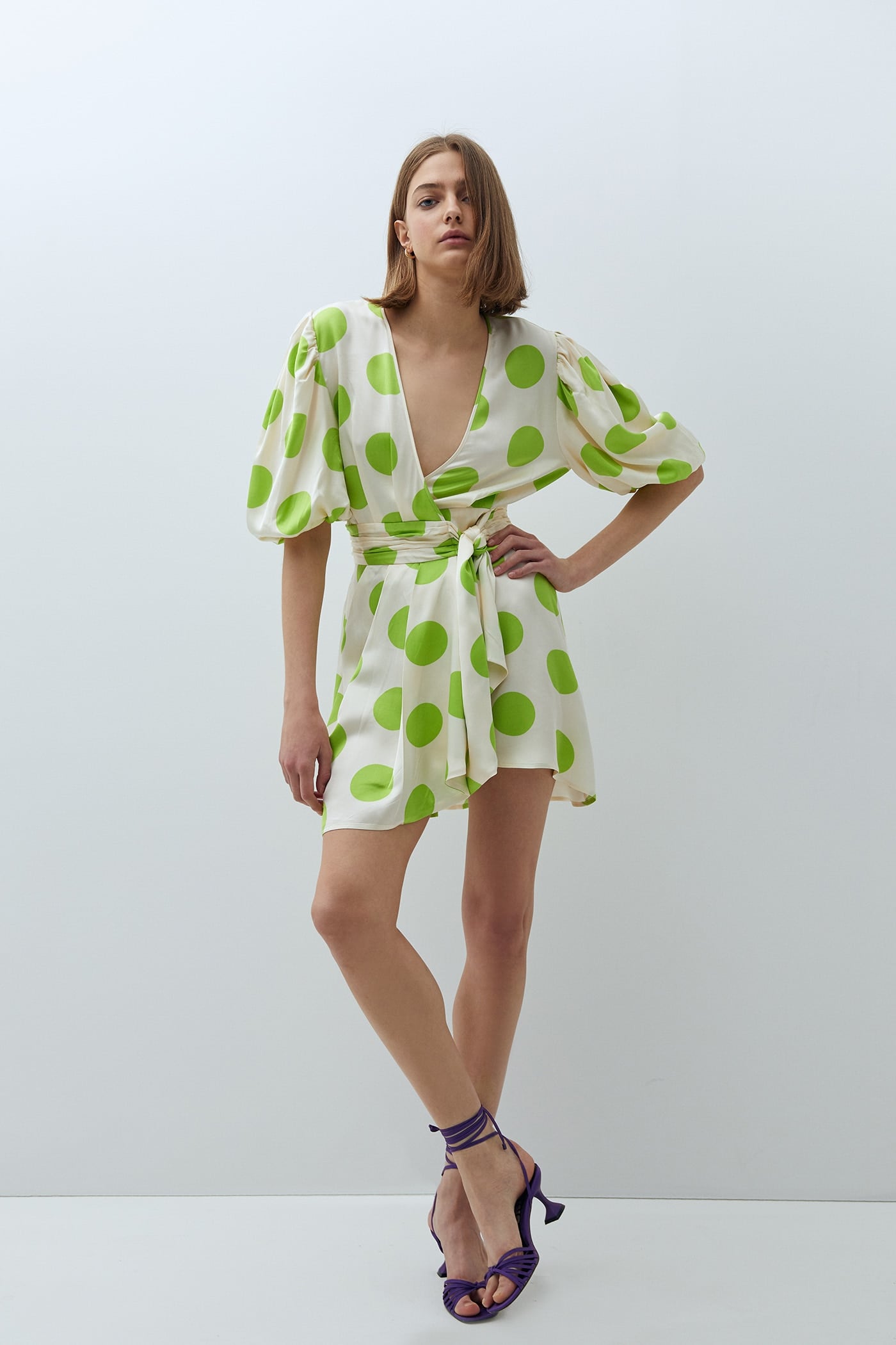 10 vestidos de las rebajas de Sfera de 15 euros que te convertir&aacute;n en la reina del verano 