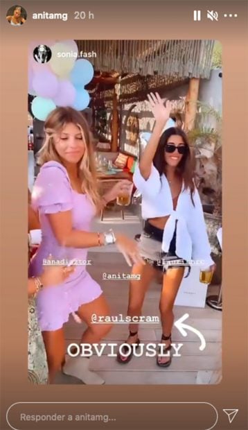 Anita Matamoros celebrando su cumplea&ntilde;os en Marbella rodeada de amigos y familiares./Instagram @anitamg