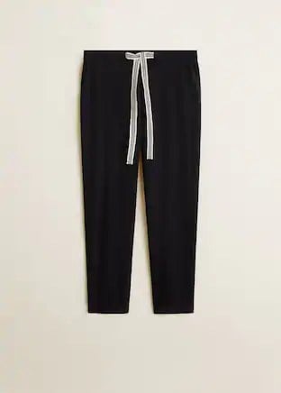 Mango Outlet: Estos son los pantalones de 3,99 que te solucionar&aacute;n todos tus looks