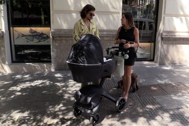 Marta Carriedo yRa&uacute;l Vidal por las calles de Madrid./Gtres