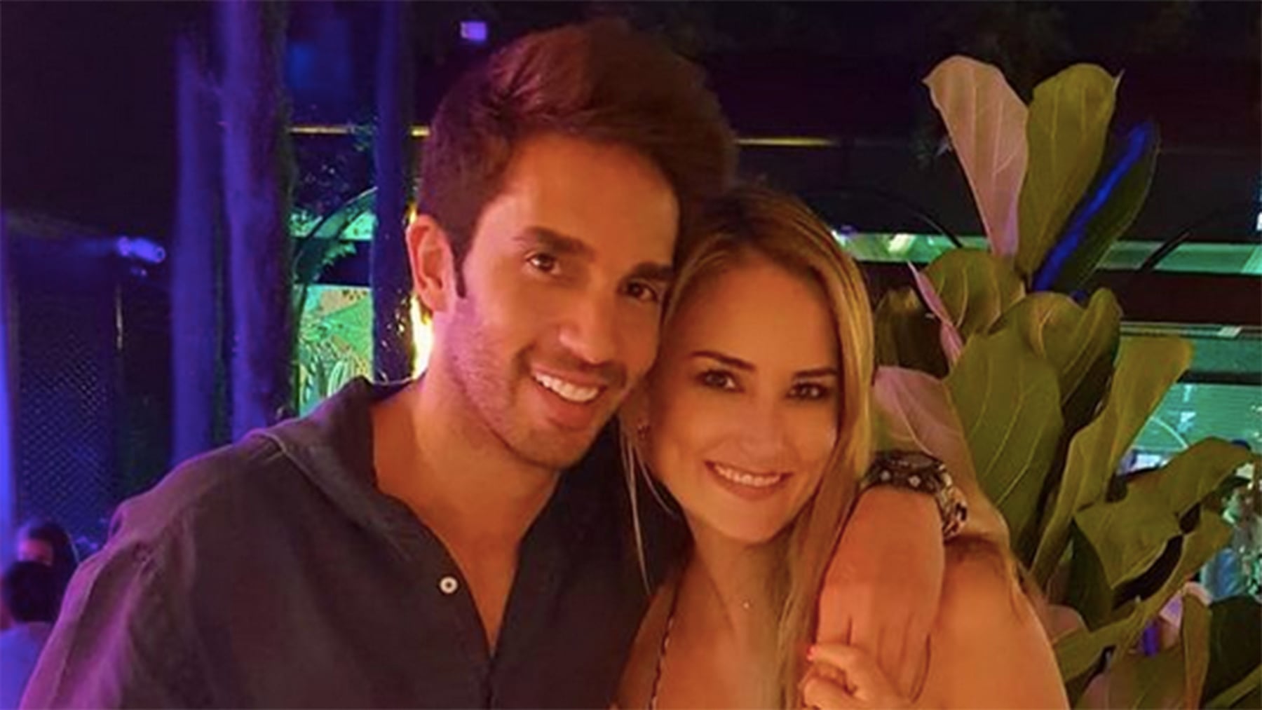 Alba Carrillo y Santi Burgoa/Instagram @albacarrillooficial