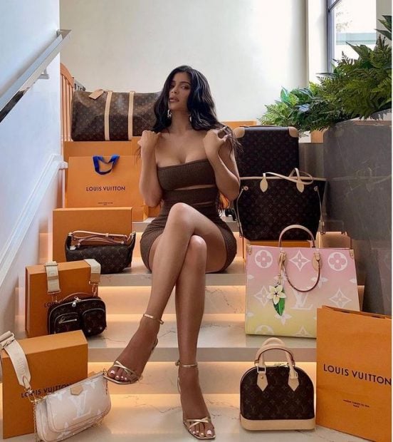 Shein clona, por 5 euros, el vestido m&aacute;s sexy que luce Kylie Jenner en sus redes 