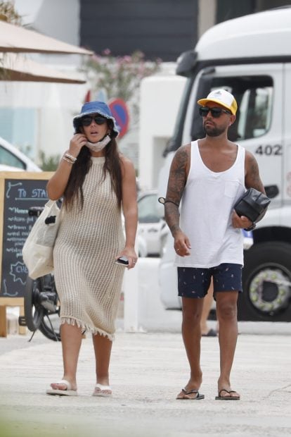 Anabel Pantoja y Omar S&aacute;nchez comienzan sus vacaciones de verano./Gtres