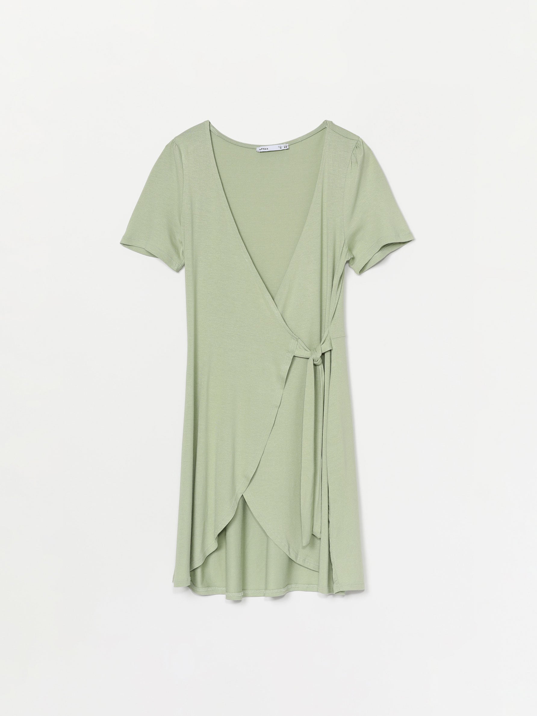 El vestido de Lefties para volver a la oficina hace tipazo y est&aacute; inspirado en una obra de arte