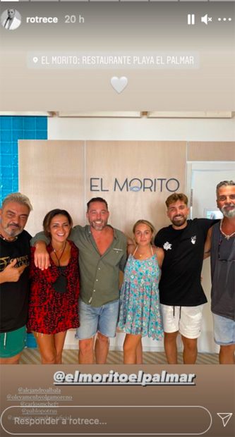 Antonio Canales y Olga Moreno se han reunido en el sur para pasar una velada de lo m&aacute;s agradable./Instagram @rotrece