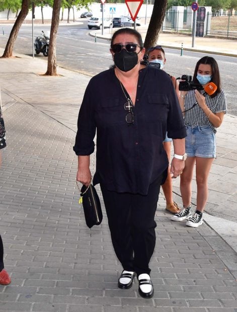 Mar&iacute;a del Monte, desolada llega al tanatorio para despedir a su madre./Gtres
