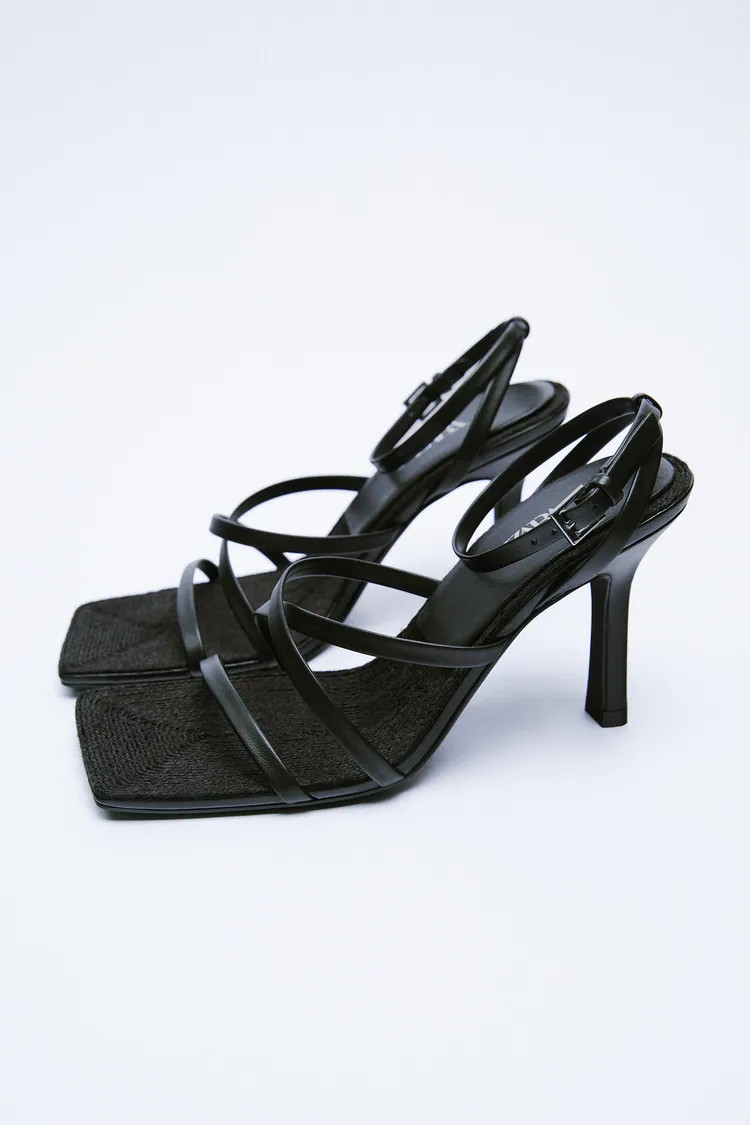 &iquest;Bottega Veneta o Zara? Escoge tu versi&oacute;n de las sandalias negras atemporales