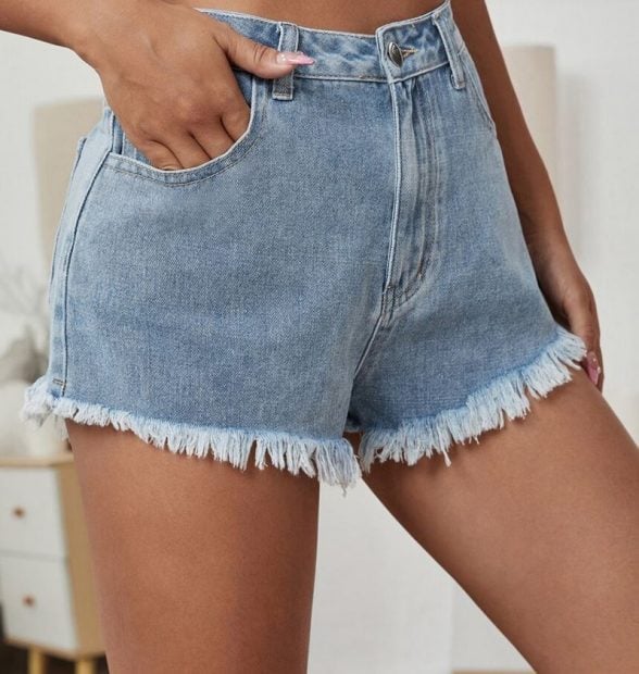 El short que luce Sara Carbonero en sus redes tiene su clon en Shein