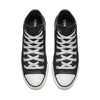 Las Converse personalizables que le dicen al mundo tu signo del zod&iacute;aco son tendencia