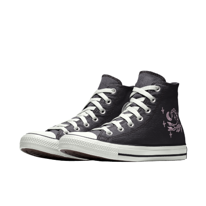 Las Converse personalizables que le dicen al mundo tu signo del zod&iacute;aco son tendencia
