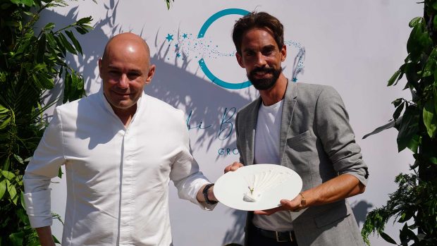 El chef cuatro estrellas Michelin Nazario Cano, del prestigioso restaurante Odiseo, y el dise&ntilde;ador de alta moda Eduardo And&eacute;s / Coolhunting Madrid Comunicaci&oacute;n