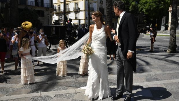  Carla Vega-Penichet en su llegada a la iglesia./Gtres