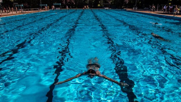 La natación es un deporte muy completo / Gtrs