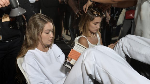 Evitar el secador y la plancha durante algunas semanas ayudar&aacute; a regenerar el cabello./Gtres