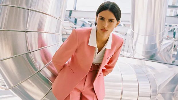 Traje de dos piezas de Zara./Zara