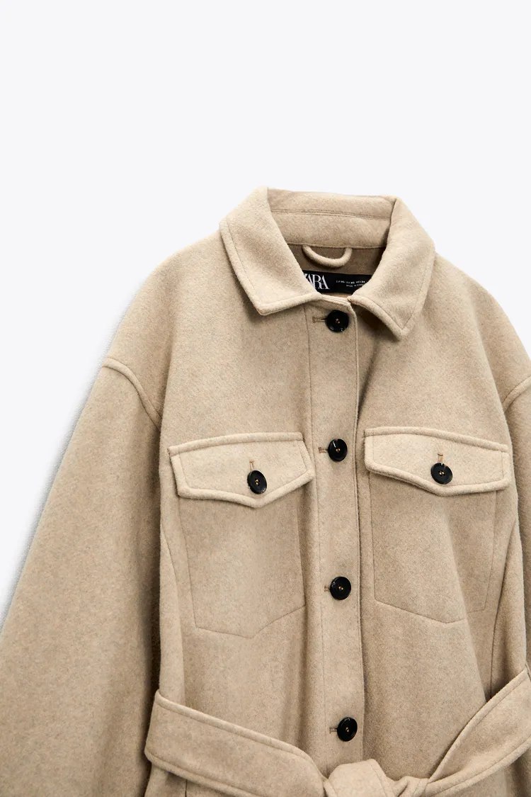 Zara recupera la sobrecamisa m&aacute;s viral del a&ntilde;o pasado convertida en la chaqueta definitiva