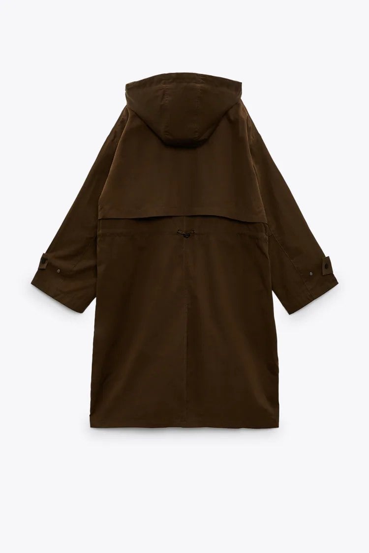 Zara nos trae de vuelta a Howards con la gabardina que bate r&eacute;cords de ventas este oto&ntilde;o