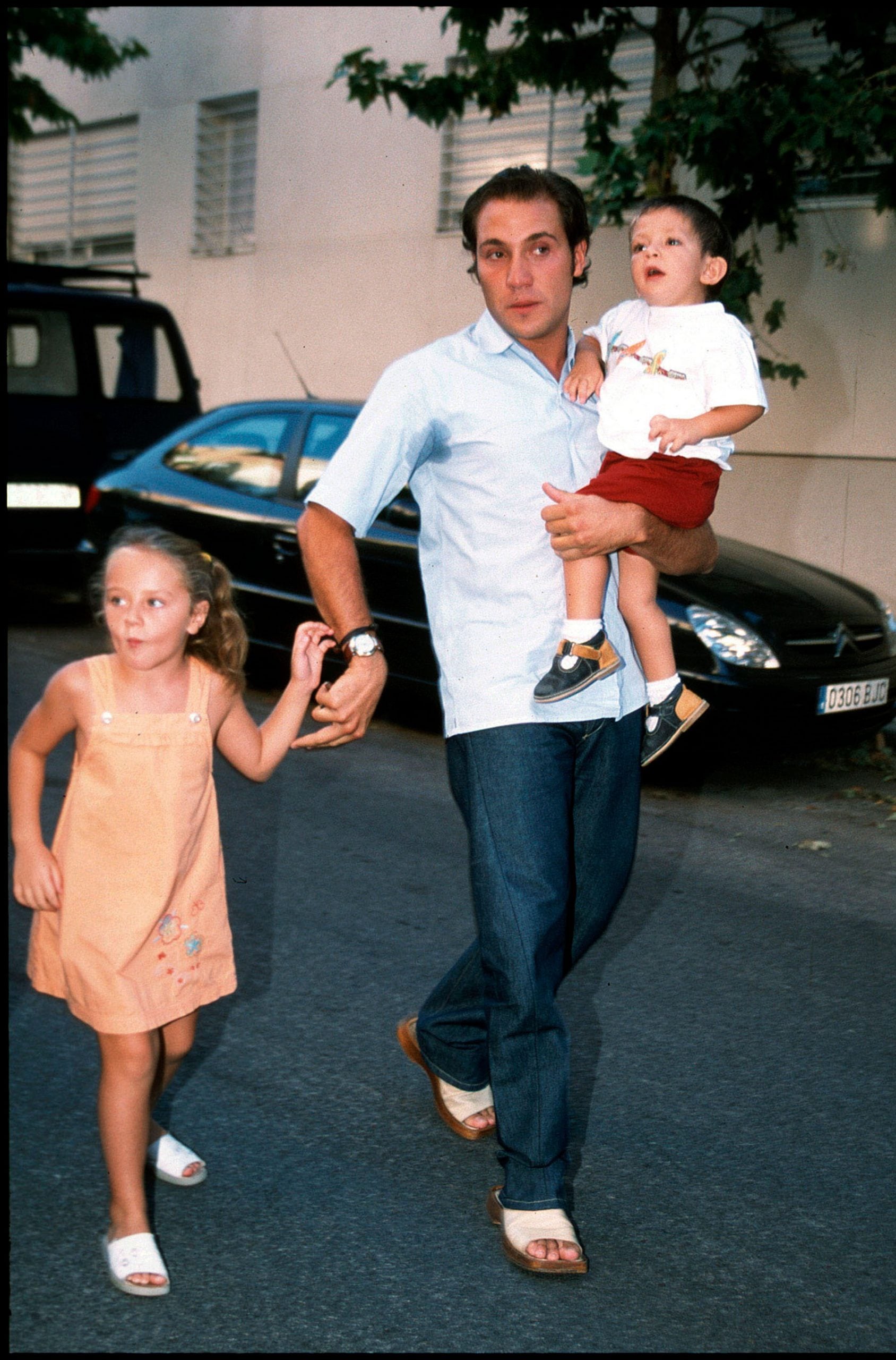 Antonio David Flores, con sus hijos cuando eran peque&ntilde;os / Gtres